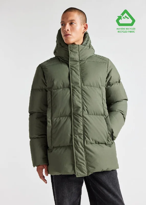 Shop stylish, comfortable men’s clothing at discounted prices.  Doudoune recylée pour homme Pyrenex Phenix Deep khaki