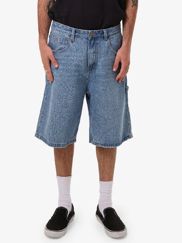 Unbeatable discounts on top-selling apparel – Only available online. Big Slacker Denim Short - Dark Dust Blue Unbeatable discounts on top-selling apparel – Only available online. Big Slacker Denim Short - Dark Dust Blue